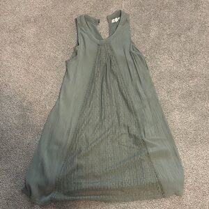 Chic Sleeveless Dress in Sage Green